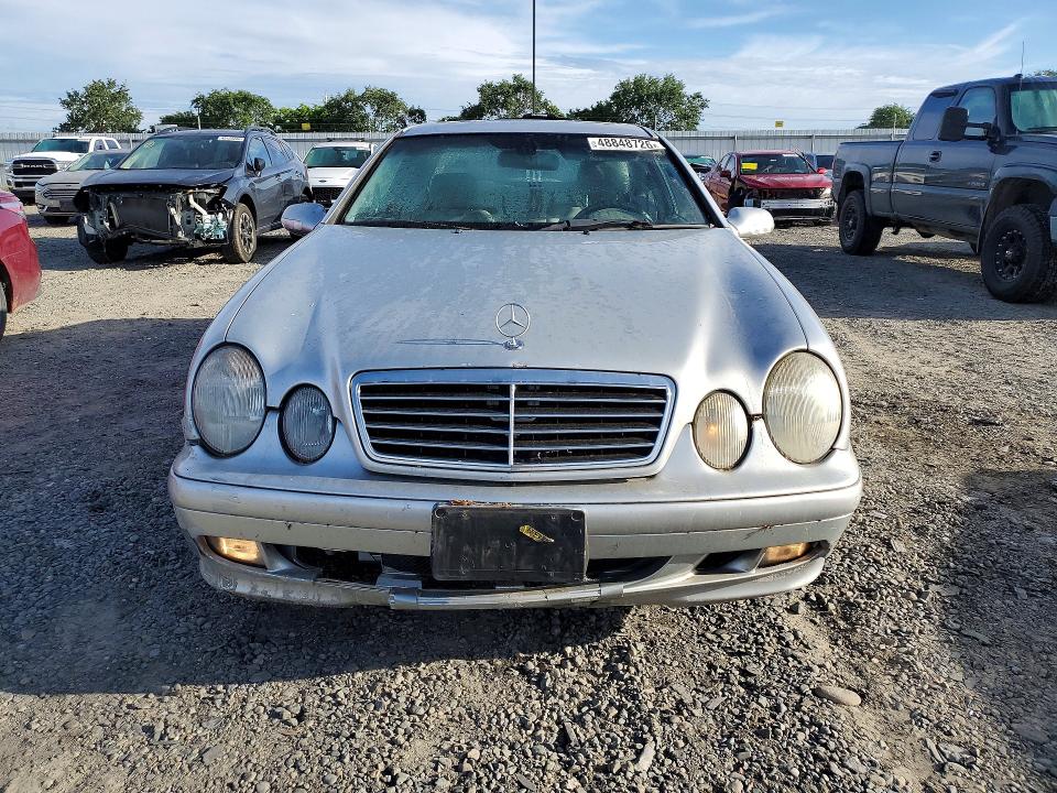 48848726 :رقم المزاد ، WDBLJ65GXYF157240 vin ، 2000 Mercedes-benz Clk مزاد بيع