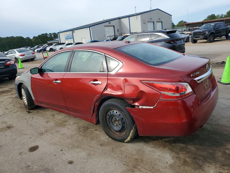 48695006 :رقم المزاد ، 1N4AL3AP0FC282601 vin ، 2015 Nissan Altima مزاد بيع
