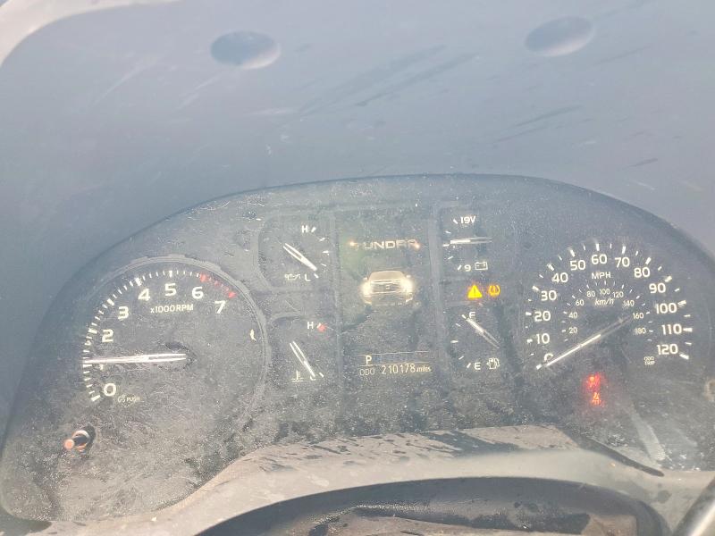 48924006 :رقم المزاد ، 5TFRM5F19JX126262 vin ، 2018 Toyota Tundra مزاد بيع