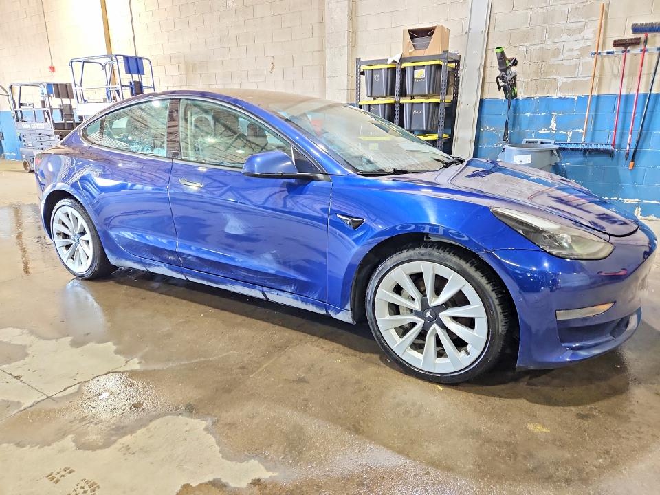 50182906 :رقم المزاد ، 5YJ3E1EAXNF186869 vin ، 2022 Tesla Model 3 مزاد بيع