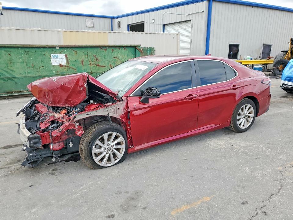 2021 Toyota Camry მანქანა იყიდება აუქციონზე, vin: 4T1C11AK7MU483464, აუქციონის ნომერი: 51669226
