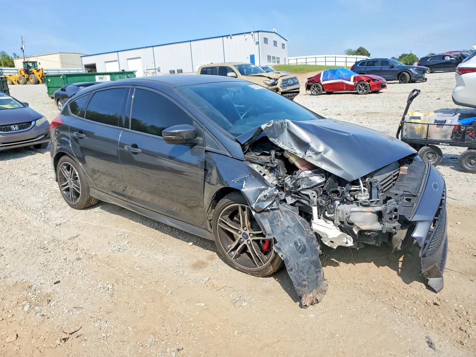 Продажа на аукционе авто 2017 Ford Focus, vin: 1FADP3L94HL253914, номер лота: 49044576