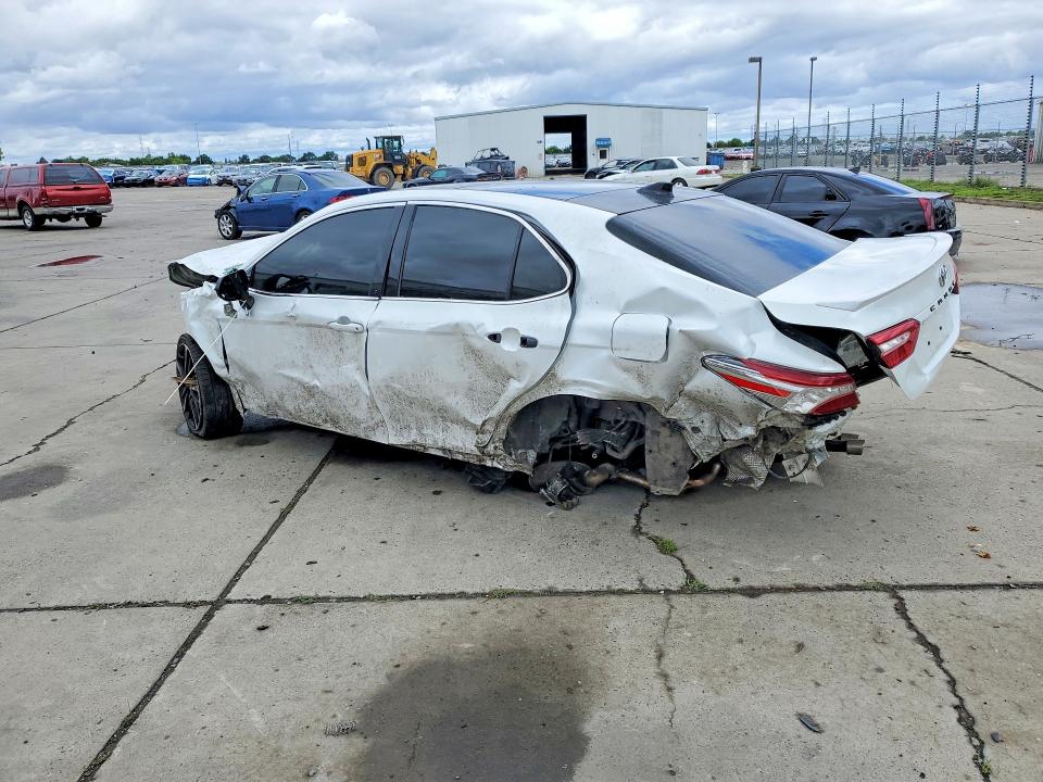 Продаж на аукціоні авто 2018 Toyota Camry, vin: 4T1BZ1HK5JU011530, номер лоту: 50197886