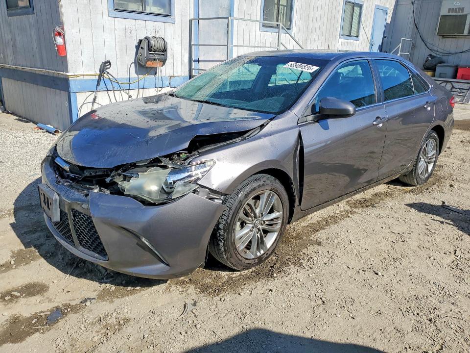 50988526 :رقم المزاد ، 4T1BF1FK7GU202399 vin ، 2016 Toyota Camry مزاد بيع