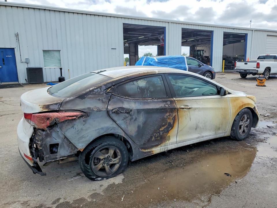 Продажа на аукционе авто 2016 Hyundai Elantra, vin: 5NPDH4AE2GH715354, номер лота: 51480966