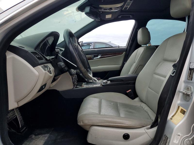 50013606 :رقم المزاد ، WDDGF5EB0AR107654 vin ، 2010 Mercedes-benz C مزاد بيع