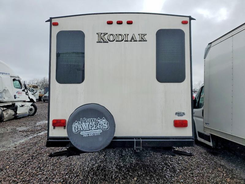 2015 Keystone Unknown მანქანა იყიდება აუქციონზე, vin: 4YDT29120FJ970796, აუქციონის ნომერი: 47913876