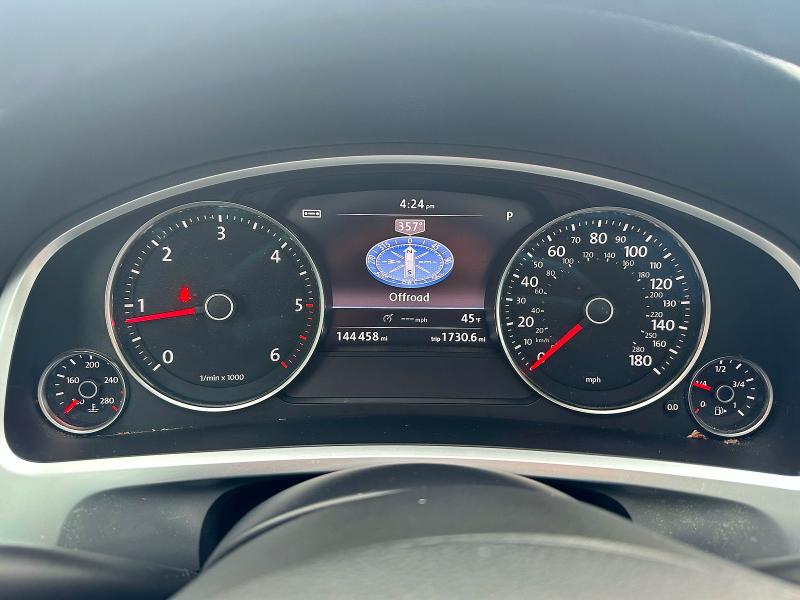2011 Volkswagen Touareg მანქანა იყიდება აუქციონზე, vin: WVGFK9BP5BD006418, აუქციონის ნომერი: 51182686