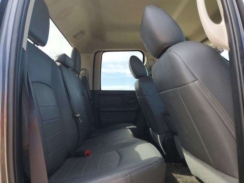 48585416 :رقم المزاد ، 1C6RR6FG9JS330477 vin ، 2018 Ram 1500 مزاد بيع