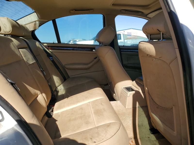 51110436 :رقم المزاد ، WBAET37445NJ86978 vin ، 2005 Bmw 325 مزاد بيع