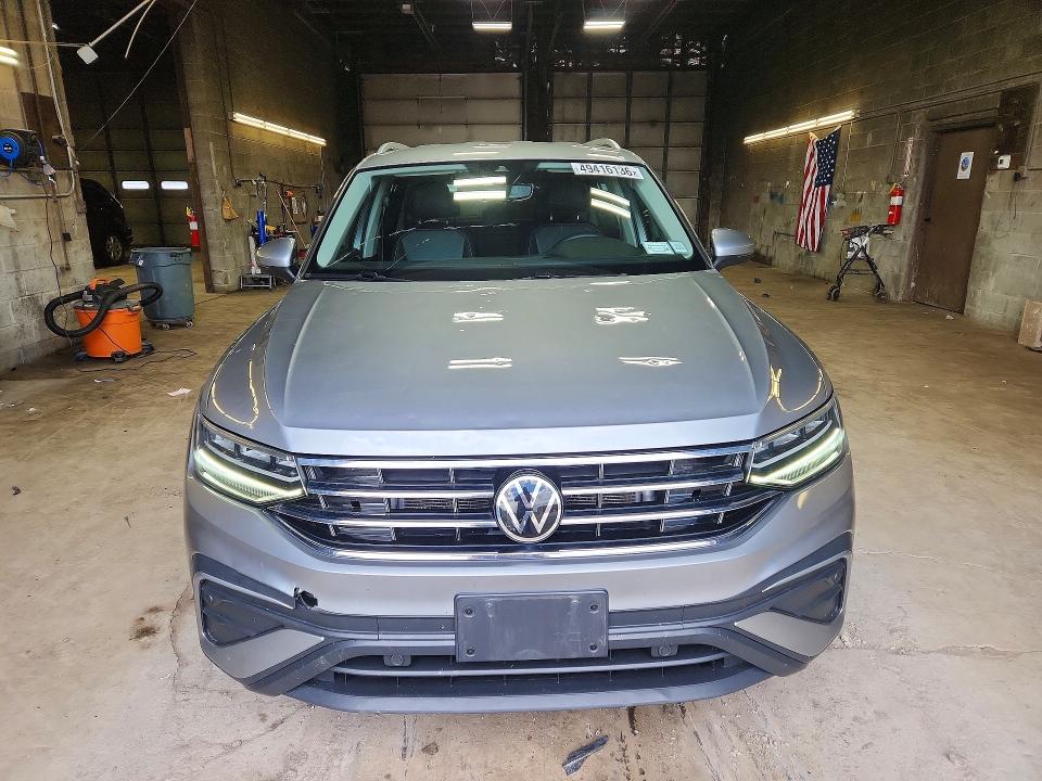 Продажа на аукционе авто 2022 Volkswagen Tiguan, vin: 3VV2B7AX8NM022809, номер лота: 49416136