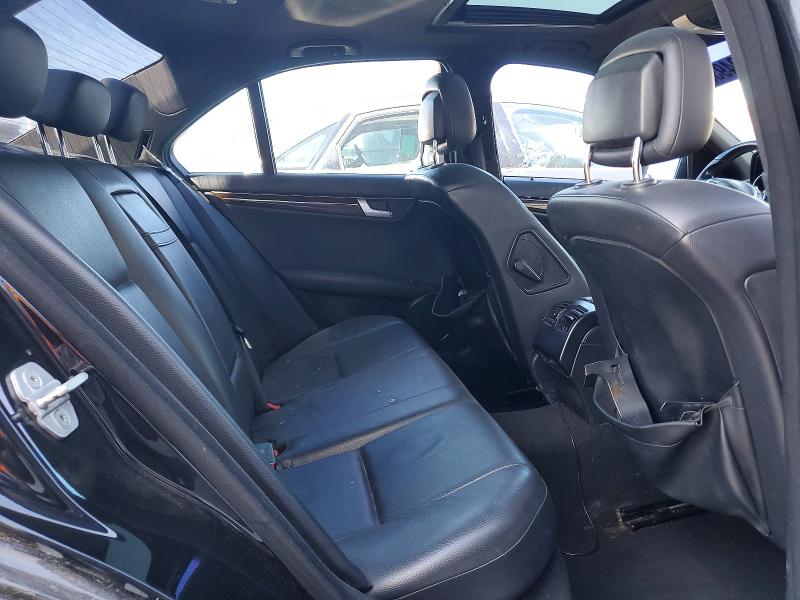 2013 Mercedes-benz C მანქანა იყიდება აუქციონზე, vin: WDDGF4HB2DR285172, აუქციონის ნომერი: 49049386