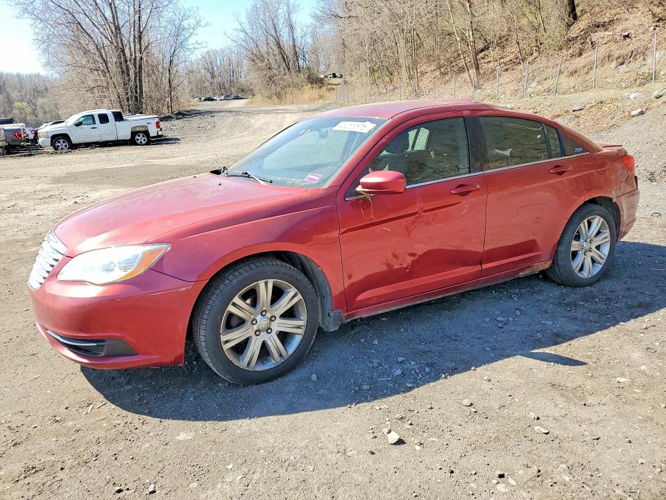 2013 Chrysler 200 მანქანა იყიდება აუქციონზე, vin: 1C3CCBAB7DN640655, აუქციონის ნომერი: 49283816