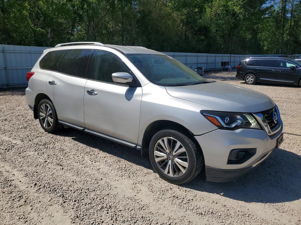 Продажа на аукционе авто 2017 Nissan Pathfinder, vin: 5N1DR2MMXHC910454, номер лота: 51162256