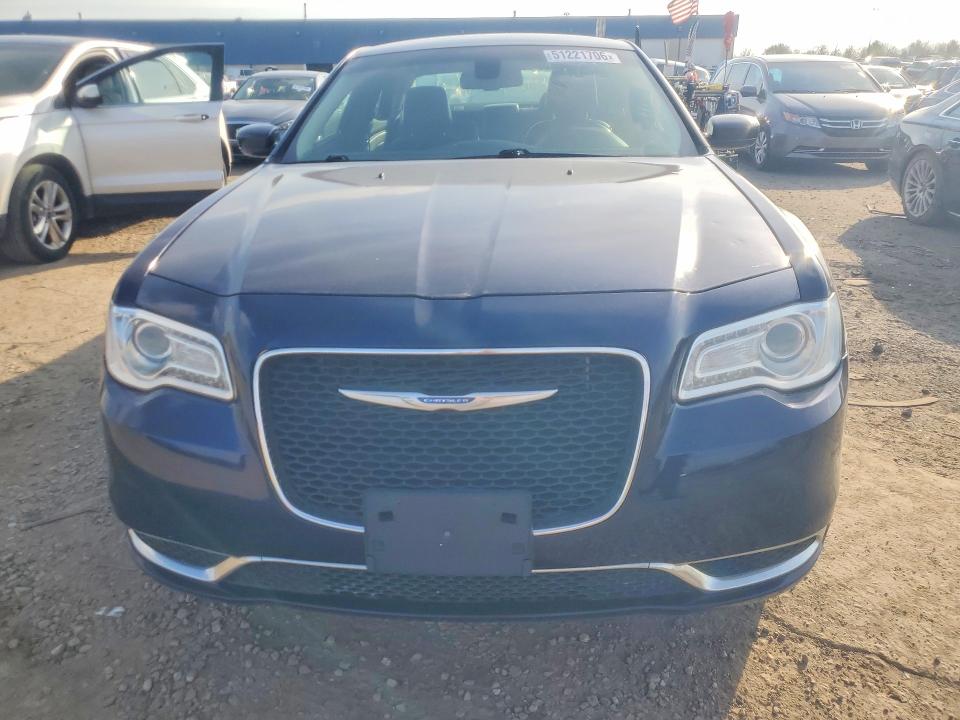 Продажа на аукционе авто 2017 Chrysler 300, vin: 2C3CCARG8HH580331, номер лота: 51221706