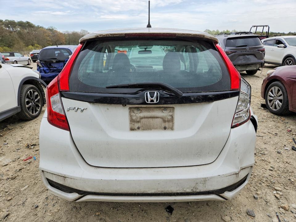 Продаж на аукціоні авто 2018 Honda Fit, vin: 3HGGK5H4XJM735825, номер лоту: 49050826