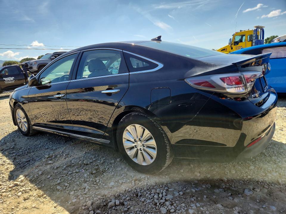 Продажа на аукционе авто 2017 Hyundai Sonata Hybrid, vin: KMHE24L1XHA051518, номер лота: 51179816