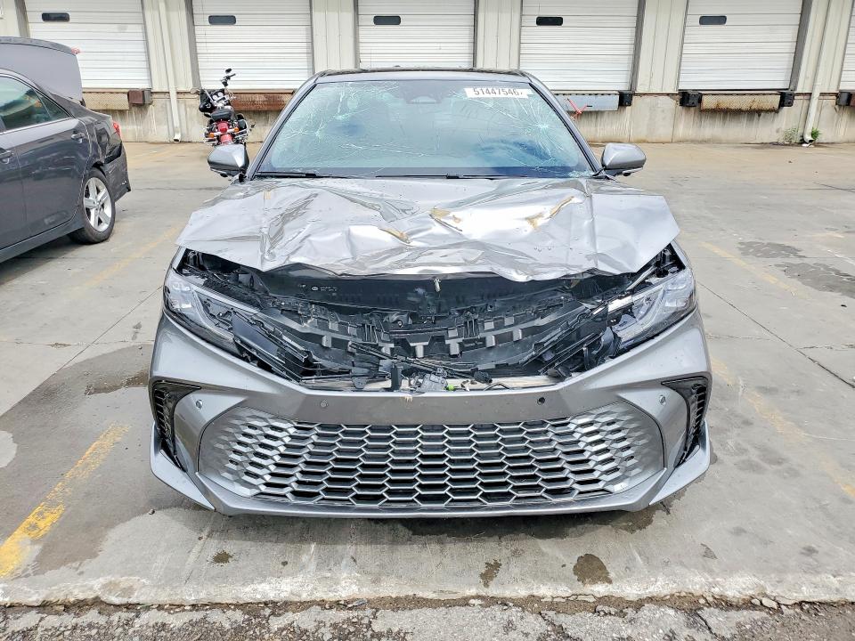 51447546 :رقم المزاد ، 4T1DAACK1SU560182 vin ، 2025 Toyota Camry مزاد بيع