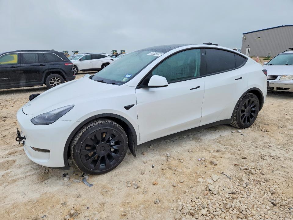 2023 Tesla Model Y მანქანა იყიდება აუქციონზე, vin: 7SAYGAEE8PF692239, აუქციონის ნომერი: 51536636