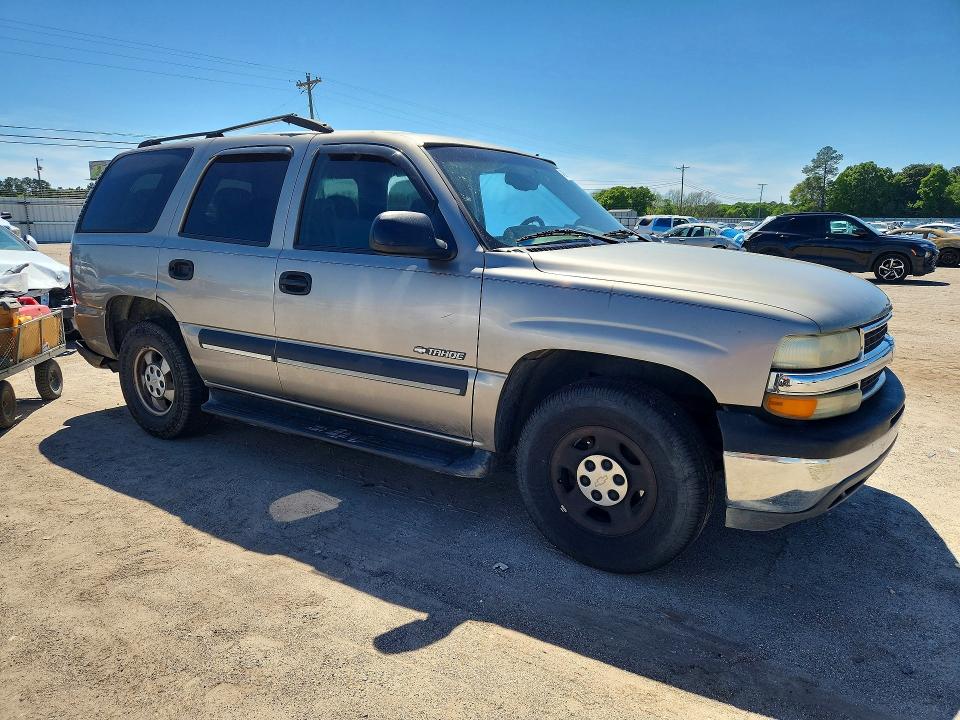 2003 Chevrolet Tahoe მანქანა იყიდება აუქციონზე, vin: 1GNEC13V83R139617, აუქციონის ნომერი: 48990676