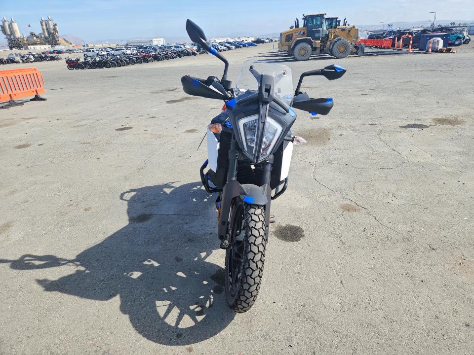 51305436 :رقم المزاد ، MD2JGJ40XMC232331 vin ، 2021 Ktm 390 مزاد بيع