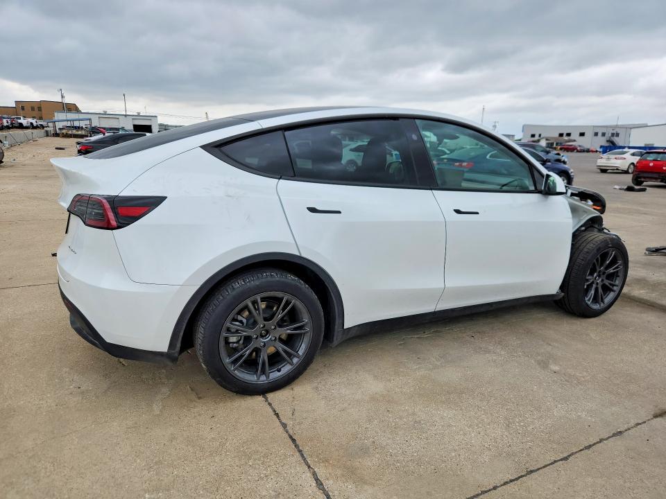2024 Tesla Model Y მანქანა იყიდება აუქციონზე, vin: 7SAYGDEE3RA333415, აუქციონის ნომერი: 49808126