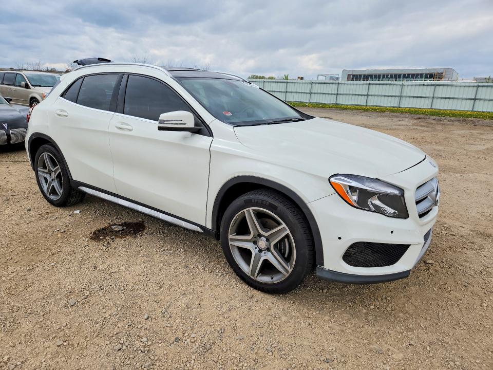 51586896 :رقم المزاد ، WDCTG4GB3FJ078910 vin ، 2015 Mercedes-benz Gla مزاد بيع