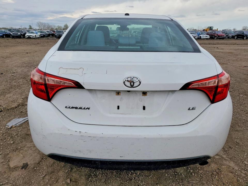 50597306 :رقم المزاد ، 2T1BURHE9HC779353 vin ، 2017 Toyota Corolla مزاد بيع