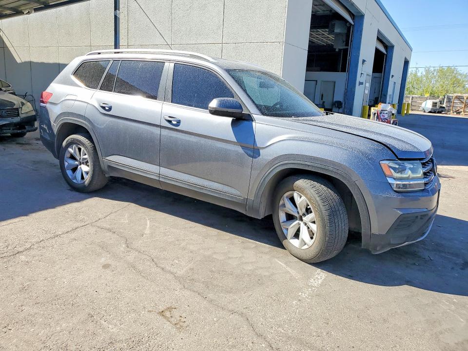 49976636 :رقم المزاد ، 1V2GR2CA2KC592375 vin ، 2019 Volkswagen Atlas مزاد بيع