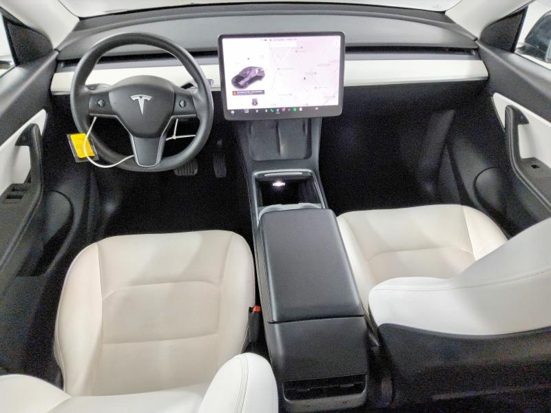 47215856 :رقم المزاد ، 5YJYGAEE6MF201613 vin ، 2021 Tesla Model Y مزاد بيع