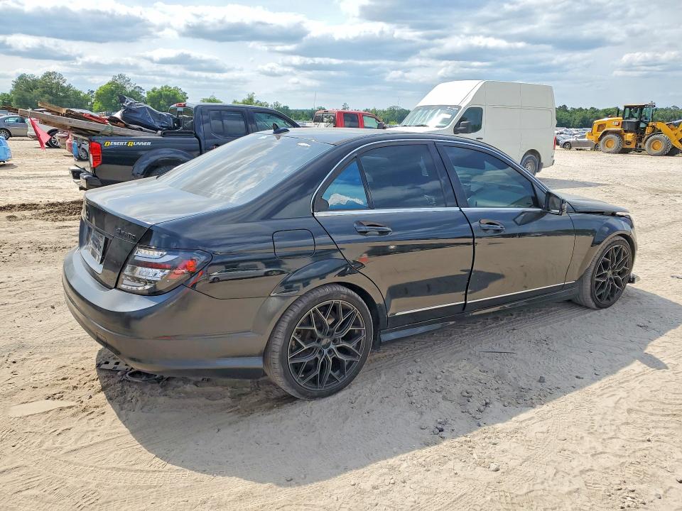 Продажа на аукционе авто 2011 Mercedes-benz C, vin: WDDGF8BB0BR153041, номер лота: 51367526