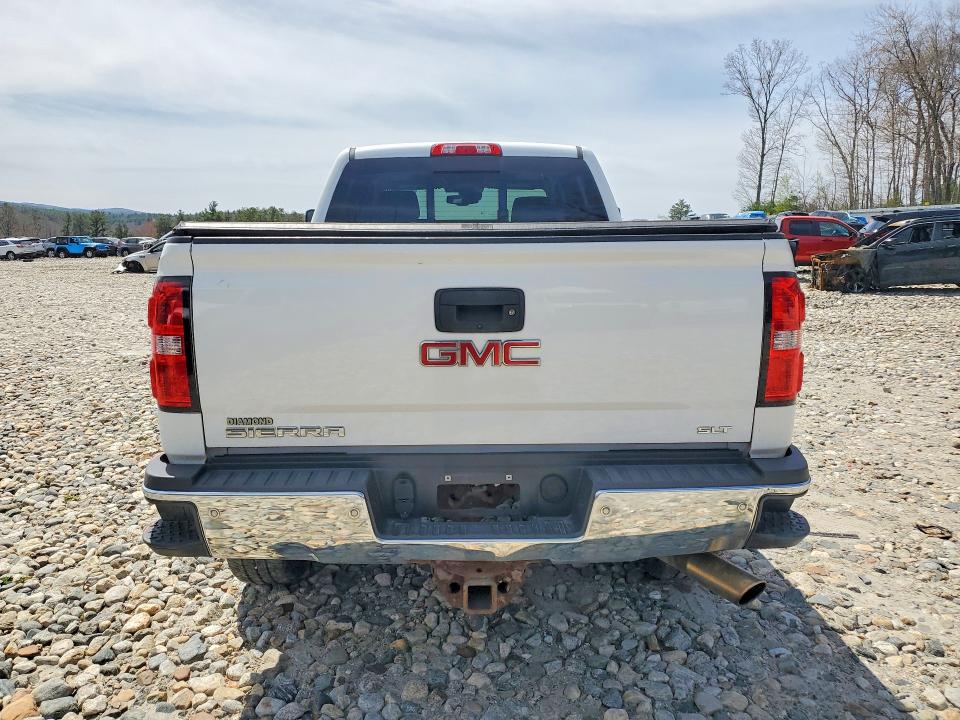 50186366 :رقم المزاد ، 1GT12TEG1JF122418 vin ، 2018 Gmc Sierra مزاد بيع
