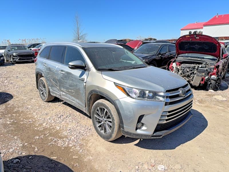 Продажа на аукционе авто 2018 Toyota Highlander Hybrid, vin: 5TDJGRFH6JS050207, номер лота: 51624186