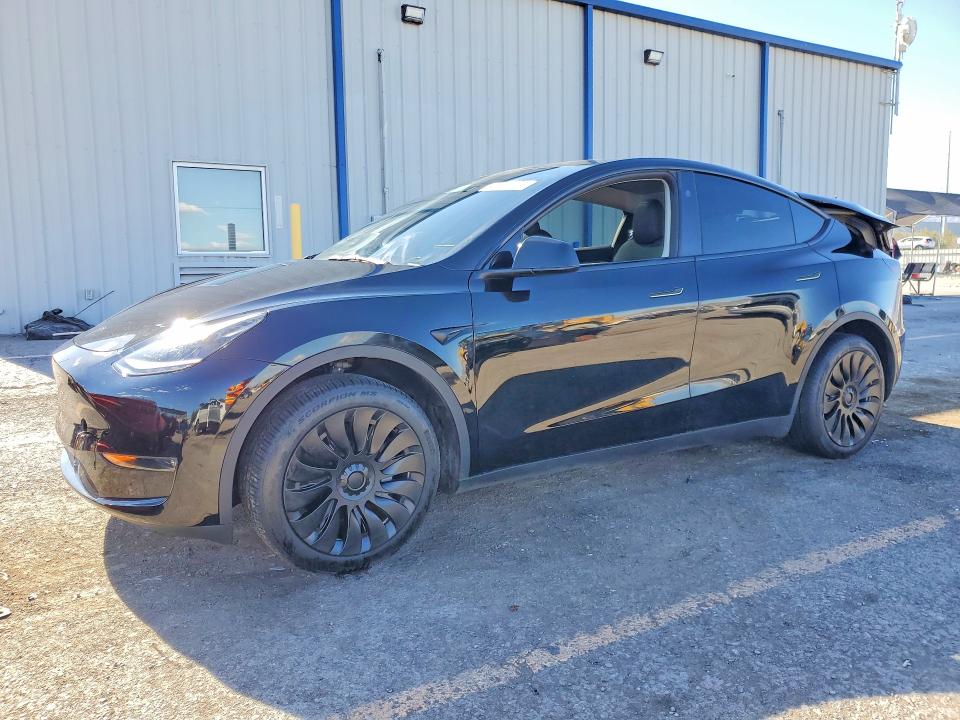 2024 Tesla Model Y მანქანა იყიდება აუქციონზე, vin: 7SAYGDEE0RA265378, აუქციონის ნომერი: 49764126