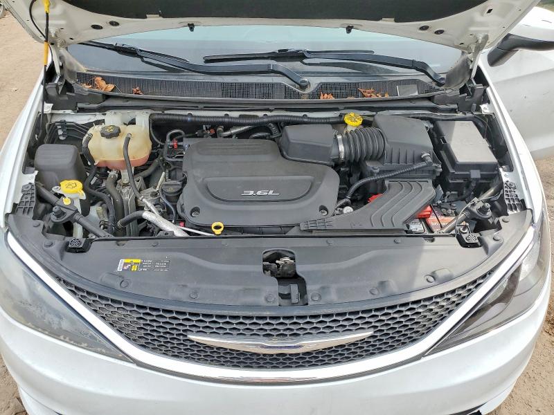 51612506 :رقم المزاد ، 2C4RC1CG9HR695416 vin ، 2017 Chrysler Pacifica مزاد بيع