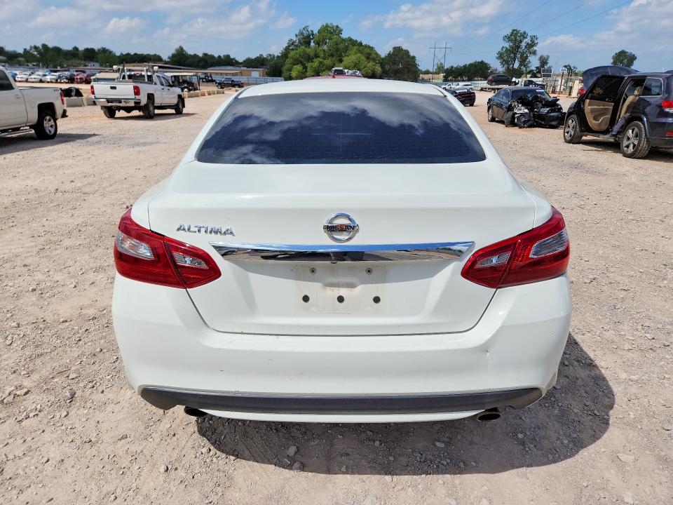 51187786 :رقم المزاد ، 1N4AL3AP3JC116906 vin ، 2018 Nissan Altima مزاد بيع