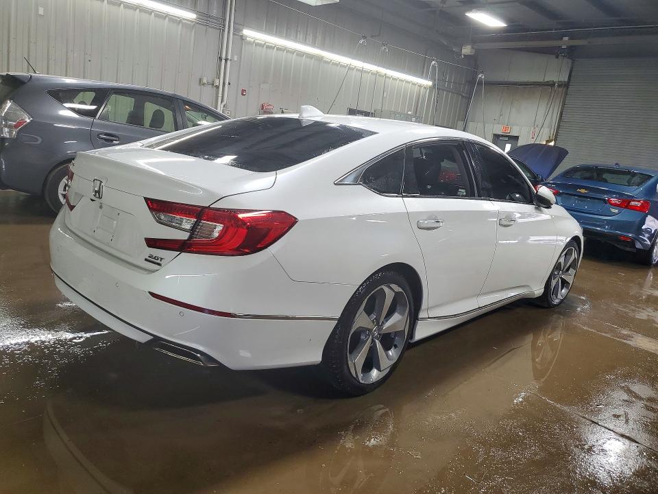 Продаж на аукціоні авто 2018 Honda Accord, vin: 1HGCV2F94JA050493, номер лоту: 51777656