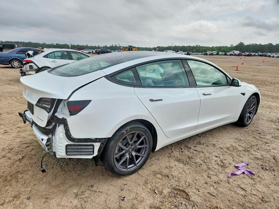 48917146 :رقم المزاد ، 5YJ3E1EB9NF254359 vin ، 2022 Tesla Mdl 3 مزاد بيع