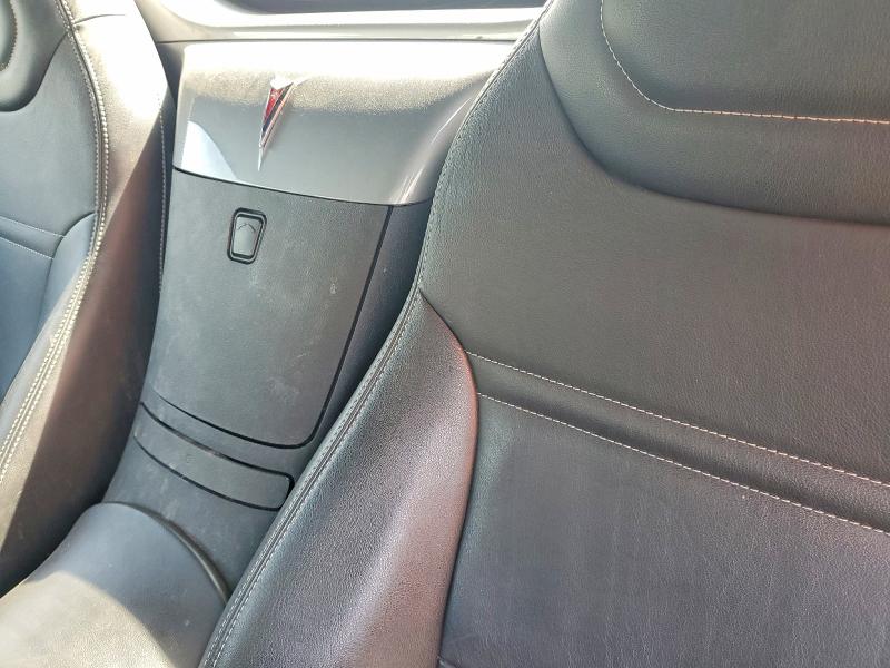 48279926 :رقم المزاد ، 1G2MB33B66Y111872 vin ، 2006 Pontiac Solstice مزاد بيع