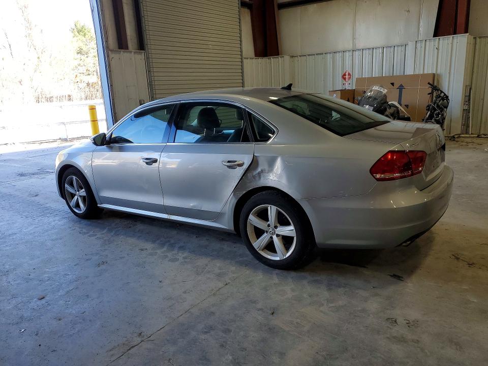 51189936 :رقم المزاد ، 1VWBP7A36CC048317 vin ، 2012 Volkswagen Passat مزاد بيع