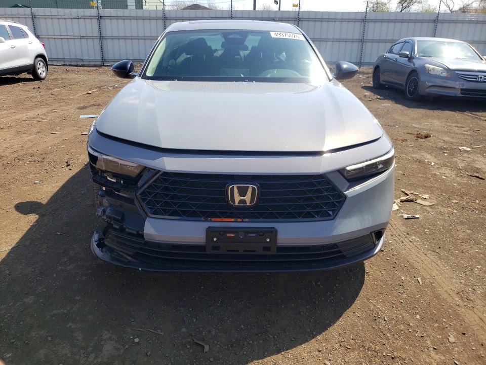 Продажа на аукционе авто 2025 Honda Accord, vin: 1HGCY1F40SA071168, номер лота: 49975526