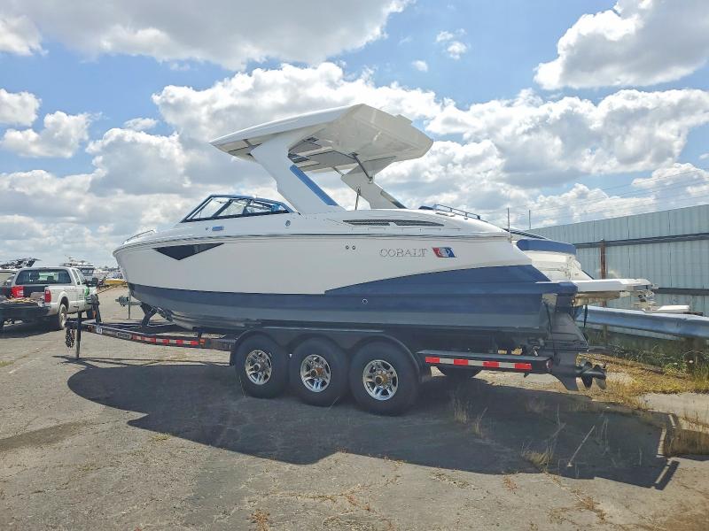51194776 :رقم المزاد ، FGEA9103F222 vin ، 2022 Cobalt Boat مزاد بيع