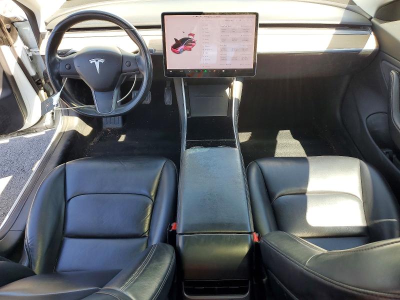 51553166 :رقم المزاد ، 5YJ3E1EB3JF107609 vin ، 2018 Tesla Model 3 مزاد بيع