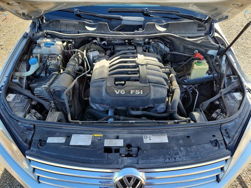 50368306 :رقم المزاد ، WVGEF9BP2FD007354 vin ، 2015 Volkswagen Touareg مزاد بيع