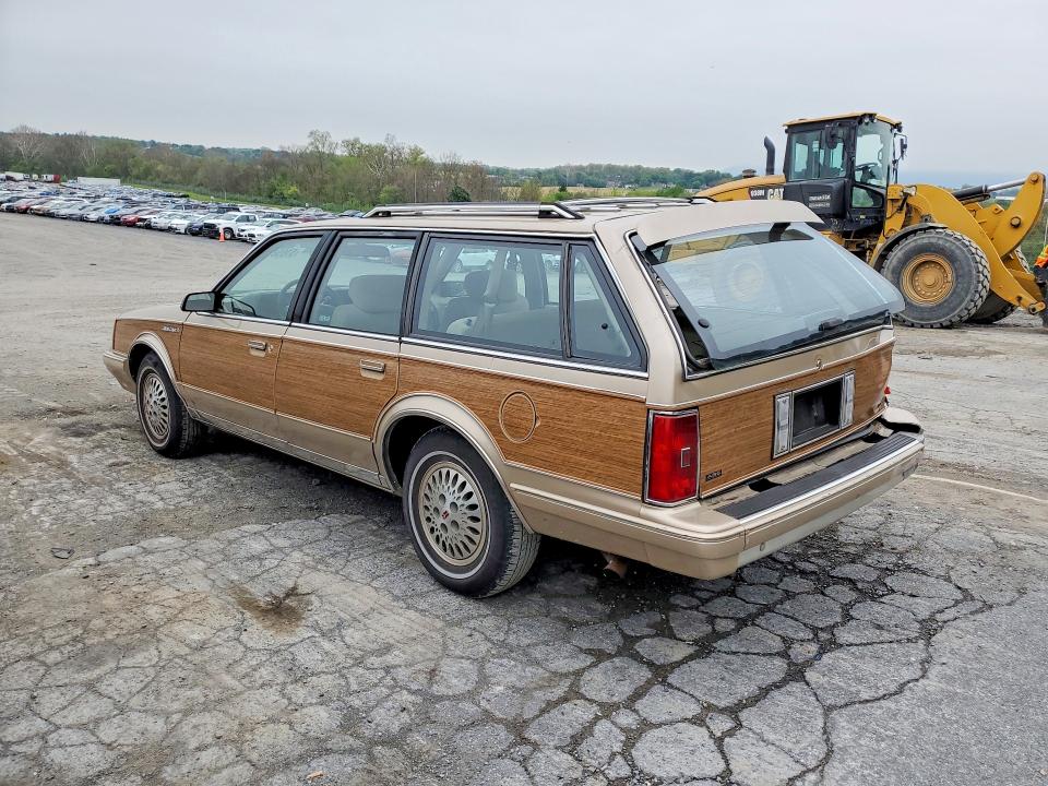 51658196 :رقم المزاد ، 1G3AJ85M8S6358345 vin ، 1995 Oldsmobile Ciera مزاد بيع