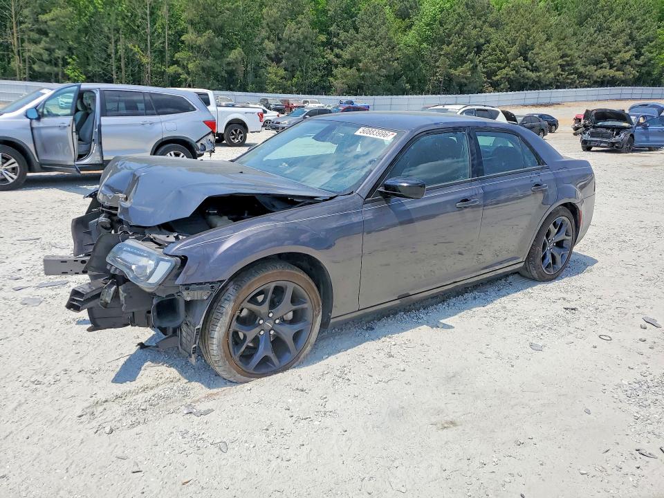 Auction sale of the 2022 Chrysler 300, vin: 2C3CCAAG3NH162931, lot number: 50883996