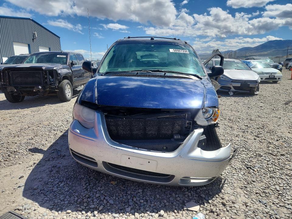 50987336 :رقم المزاد ، 2C4GP54L05R395404 vin ، 2005 Chrysler Town & Country مزاد بيع