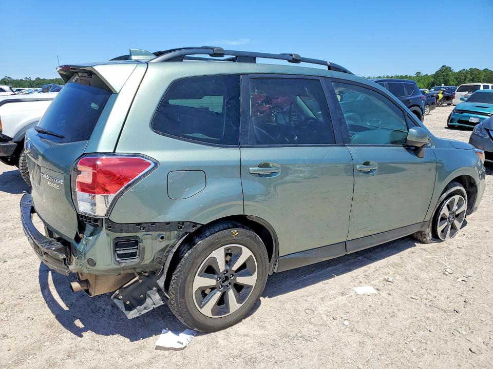 Продаж на аукціоні авто 2017 Subaru Forester, vin: JF2SJAEC0HH555088, номер лоту: 49105516