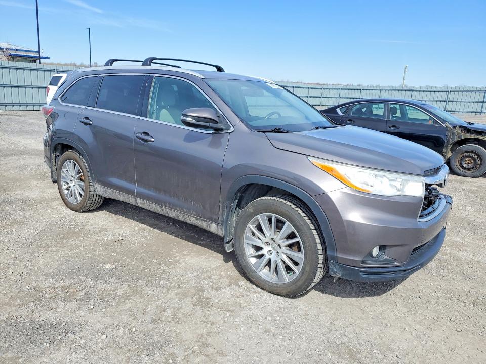 50980276 :رقم المزاد ، 5TDJKRFH6FS136753 vin ، 2015 Toyota Highlander مزاد بيع