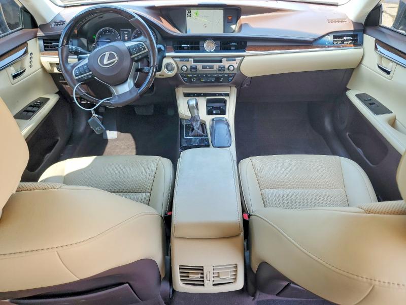 50663916 :رقم المزاد ، 58ABK1GG6JU103921 vin ، 2018 Lexus Es مزاد بيع